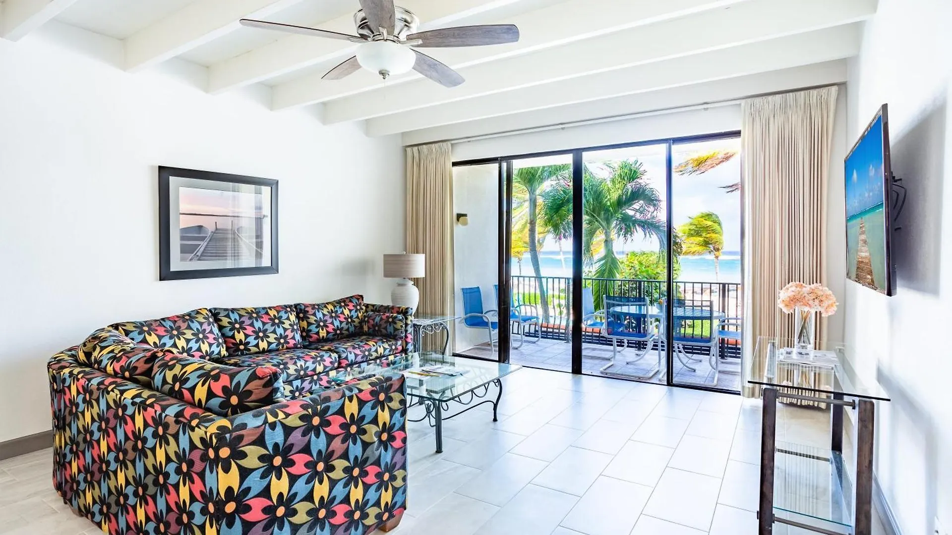 Beach Living At Villas Pappagallo Bldp West Bay 度假居